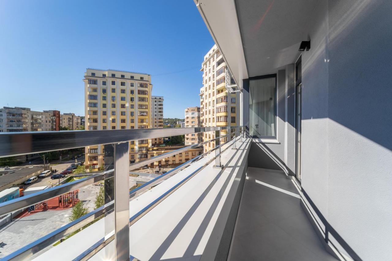 77 Views Apartments By Inshi Lviv Dış mekan fotoğraf