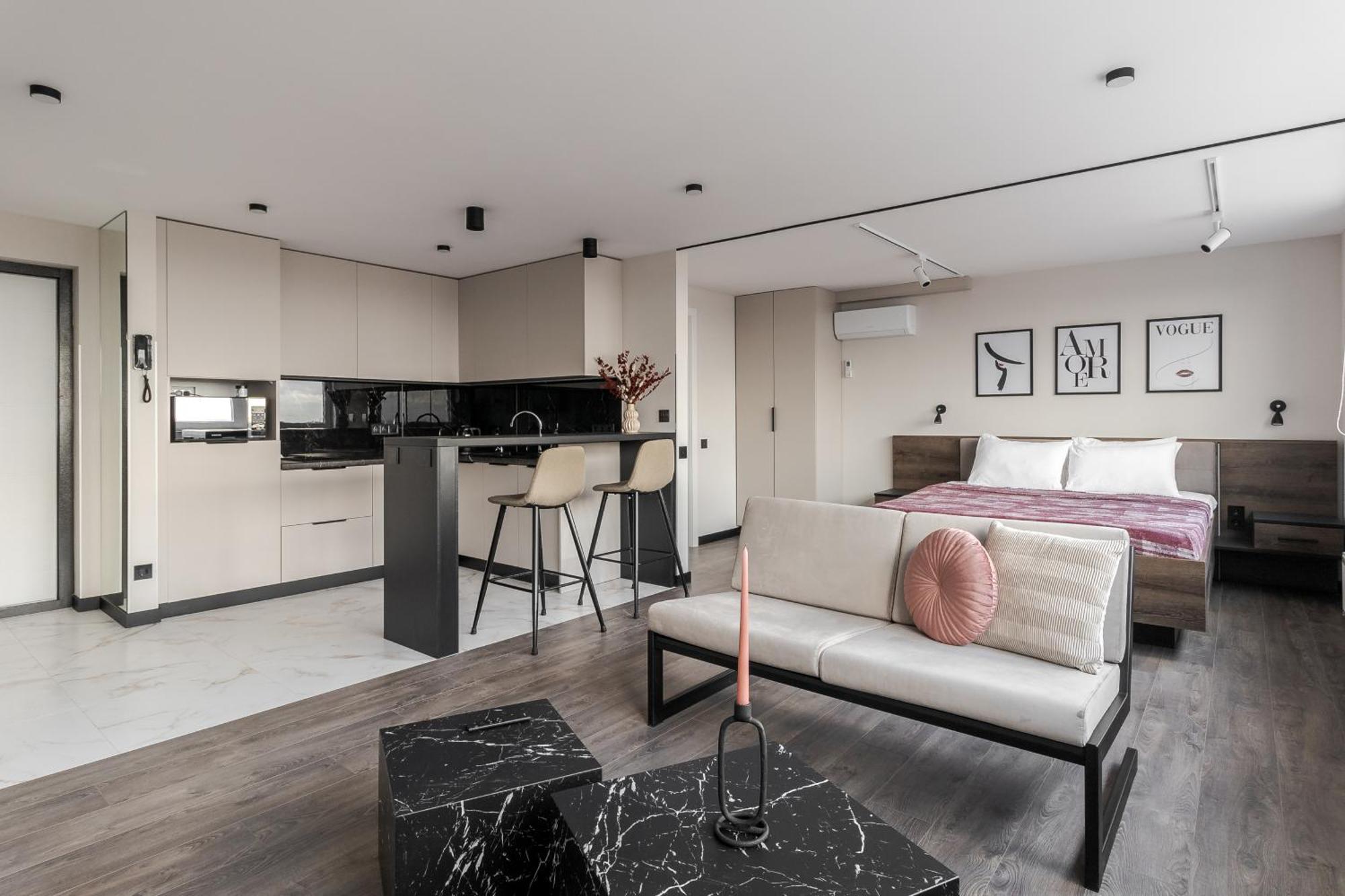 77 Views Apartments By Inshi Lviv Dış mekan fotoğraf